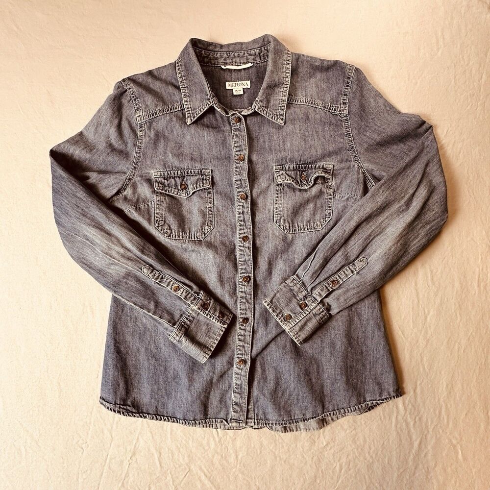 Merona Women’s M Denim Jean Shirt Blue Button Up 100% Cotton Light Wash